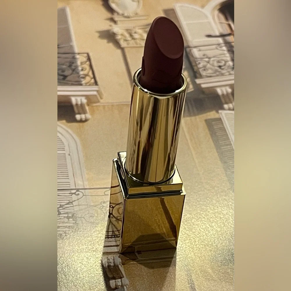 ESTEE LAUDER (R:$42) Limited Edition Lipstick 💄💋AC4 ~SNEAK PEAK~